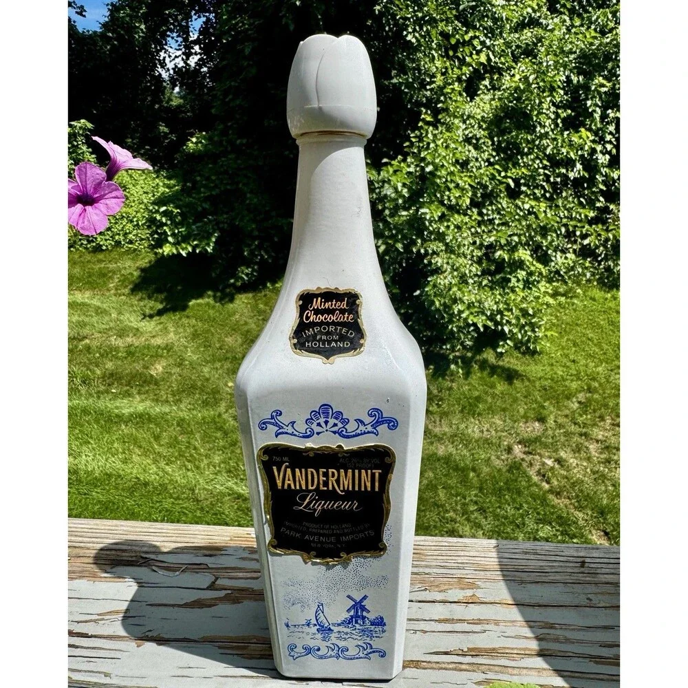Vintage Vandermint Minted Chocolate Liqueur Bottle Delft Blue Windmill 13